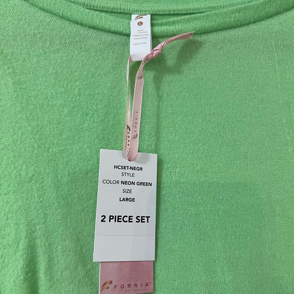 NWT 2 piece super soft lounge outfit - Large - Picture 3 of 8